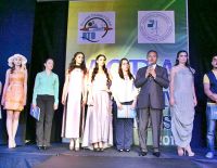 Nefesleri Kesen Buldan Bezi Defilesi